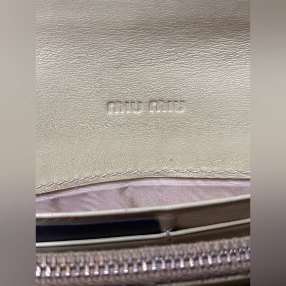 Miu Miu St. Cocco long wallet in crocodile embossed leather - Picture 7 of 9